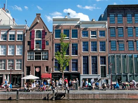 Amsterdam's Magical Nightlife: From Clubs to Coffee Shops